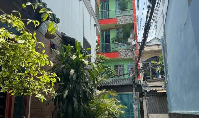 Nhà đẹp, hẻm 18 Bùi Thế Mỹ, gần Ni Sư Huỳnh Liên, 49 m2 x 4 tầng, chỉ nhỉnh 5 tỷ