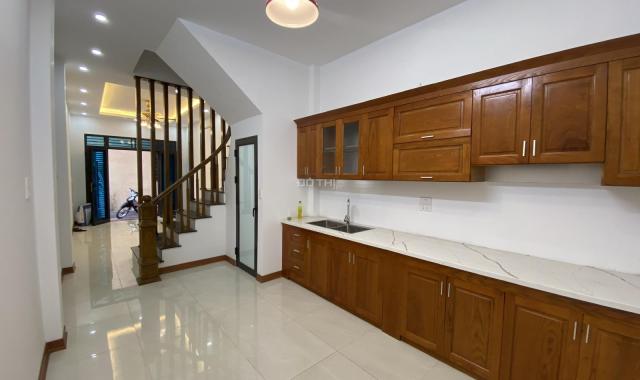 Bán nhà 4 tầng 40m2 gần ĐH Phenika, KĐT Đô nghĩa cực thoáng