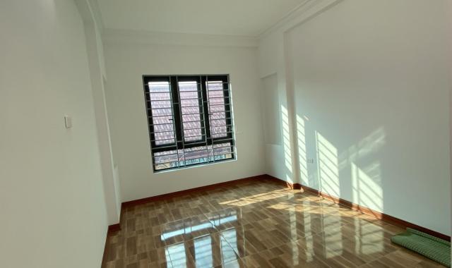 Bán nhà 4 tầng 40m2 gần ĐH Phenika, KĐT Đô nghĩa cực thoáng