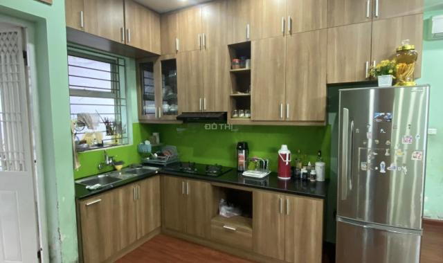 Bán gấp căn hộ kdt Việt Hưng - Long Biên - 75m2 2pn1wc - tầng trung - giá 1.5 tỷ