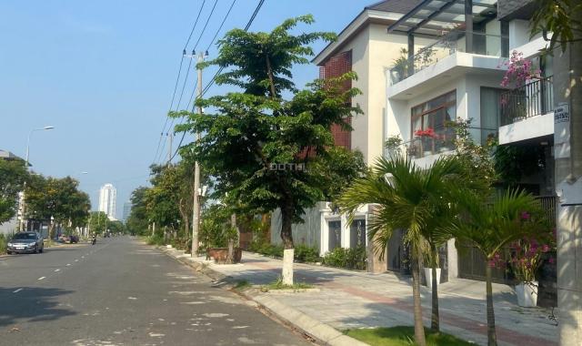 Bán đất biệt thự 2 mặt tiền Nguyễn Đình Hoàn, Khu Sea Thuận Phước, Sơn Trà 8.2 tỷ
