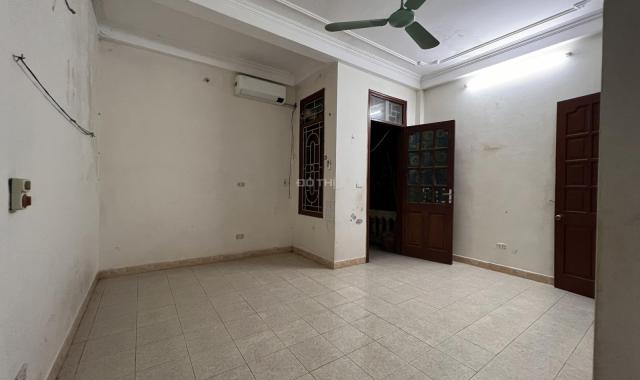 2.99 tỷ. Rẻ nhất Phú Diễn, nhanh còn kịp, nhà 35m2 4 tầng, 5m ra ô tô tránh, vào ở ngay