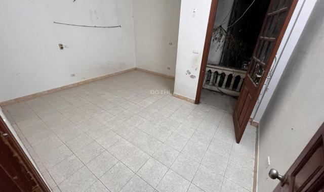2.99 tỷ. Rẻ nhất Phú Diễn, nhanh còn kịp, nhà 35m2 4 tầng, 5m ra ô tô tránh, vào ở ngay