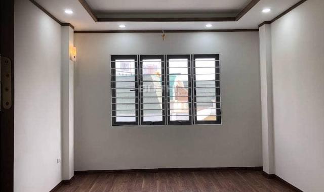 Bán nhanh nhà Đê La Thành, giá chỉ 5.3 tỷ, 55m2x5T, mới đẹp, ở luôn, ảnh thật