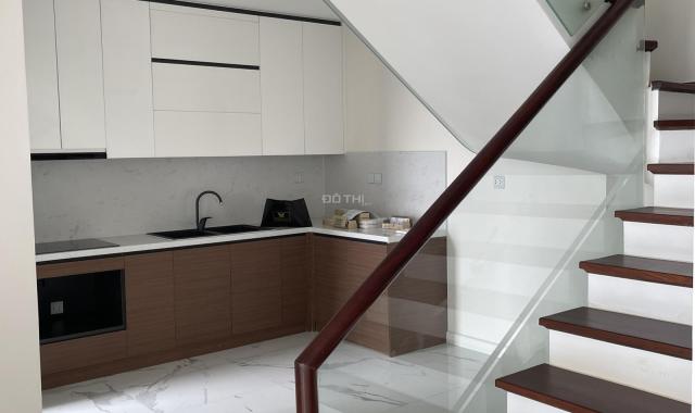 Cho thuê căn Duplex 198m2, 2 tầng tại chung cư cao cấp Sunshine Tây hồ Hà Nội. LH: 0984074088