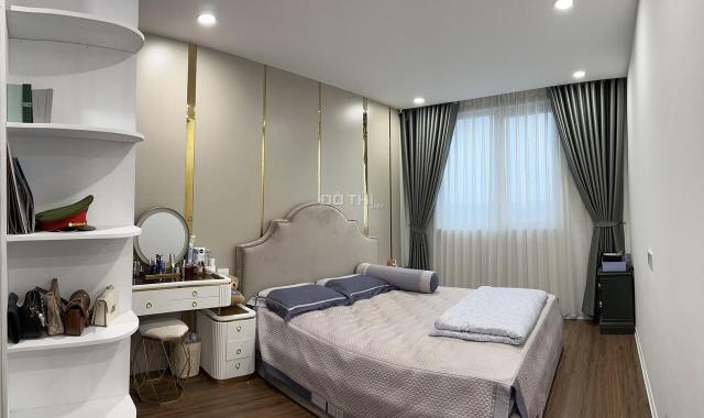 Chính chủ bán gấp căn full đồ 2 ngủ 68m2 giá 2.2 tỷ chung cư Eurowindow Đông Trù
