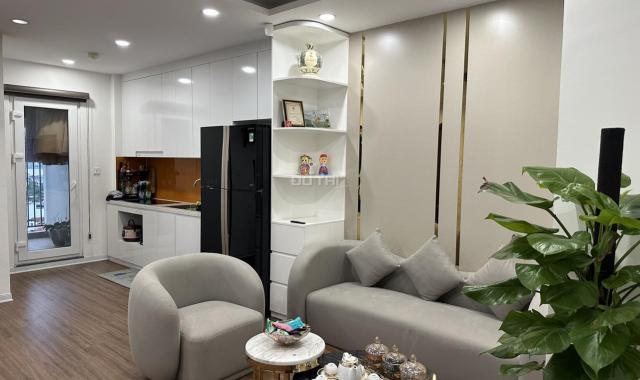 Chính chủ bán gấp căn full đồ 2 ngủ 68m2 giá 2.2 tỷ chung cư Eurowindow Đông Trù