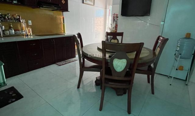 Cần tiền bán căn nhà đang kinh doanh buôn bán tại quận 2