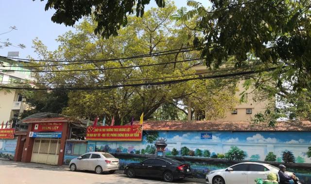 Bán gấp lô góc 2 mặt tiền, mặt tiền 18m giá 17,4 tỷ tại bán đảo Linh Đàm