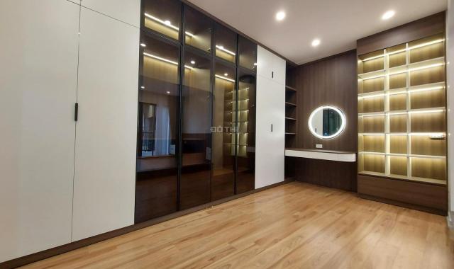 Bán nhà Giáp Bát, 45m2 x 5T - ô tô cách 30m - nhà mới