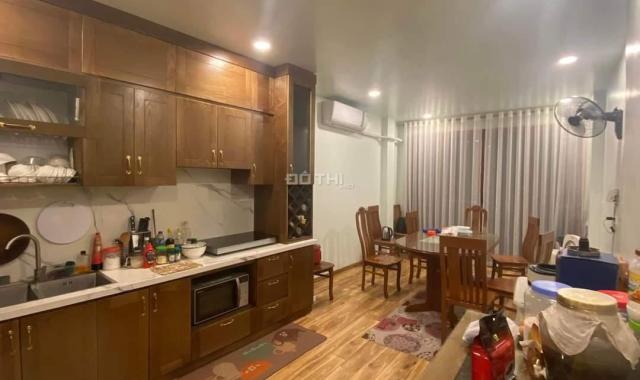 Bán nhà Nguyễn Khang Cầu Giấy. DT 42m2, 5 tầng - ô tô tránh - Nhà mới xây - giá 4.9 tỷ - 0917901333
