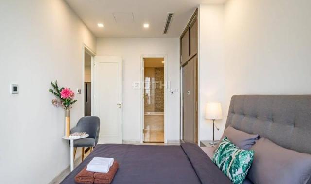 Cho thuê căn hộ Vinhomes Golden River tòa Aqua 1 đã có nội thất gồm 3PN, 105m2