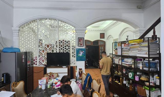 Nhà phân lô Kim Mã - ô tô tránh đỗ vỉa hè 5 tầng mặt tiền 6m 80m2 22.5 tỷ