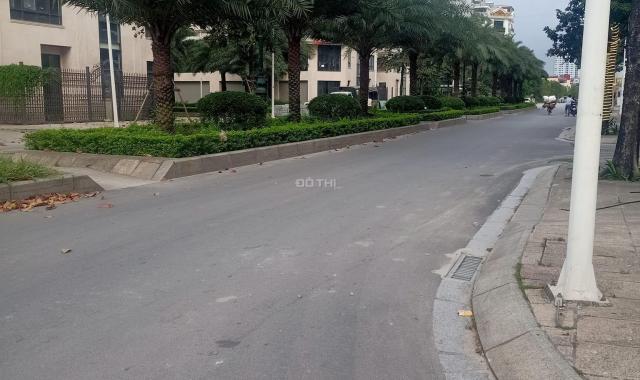 Bán nhà Vạn Phúc, phân lô, vỉa hè, vô cùng đẳng cấp, ô tô chạy quanh nhà, kinh doanh đỉnh