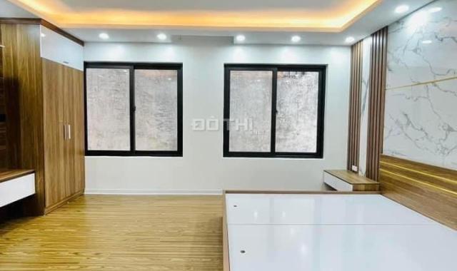 Bán nhà Lĩnh Nam, dân xây 2 thoáng 50m2*5tầng, ngõ 3m. Giá: 4,1 tỷ