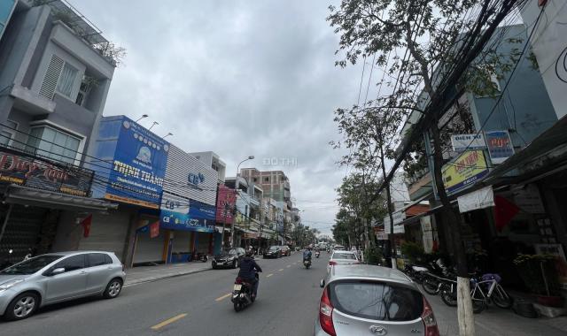 Bán nhà 3 tầng MT đường Núi Thành, Quận Hải Châu Đà Nẵng