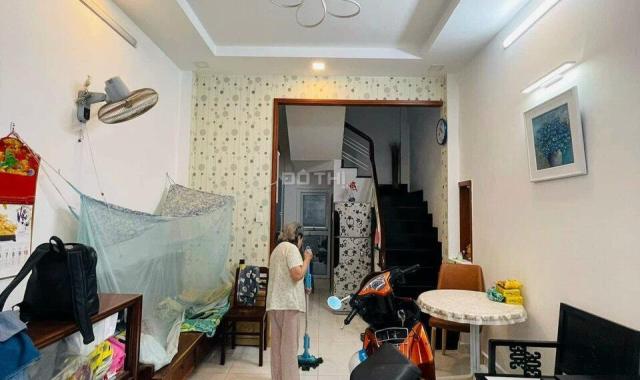 Chính chủ cần bán gấp nhà khu Cư Xá Đô Thành Phường 4 Quận 3