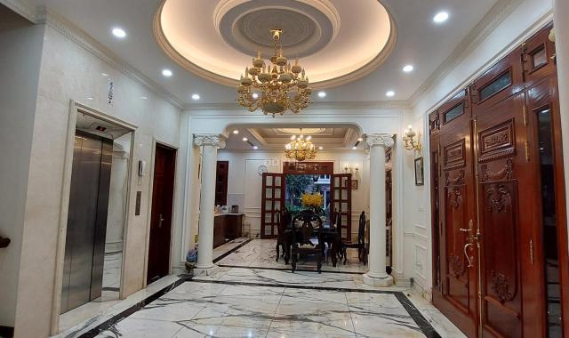 Bán nhà tòa bulding mặt phố Hai Bà Trưng, hàng hiếm, DT 565m2, 16T giá 500 tỷ
