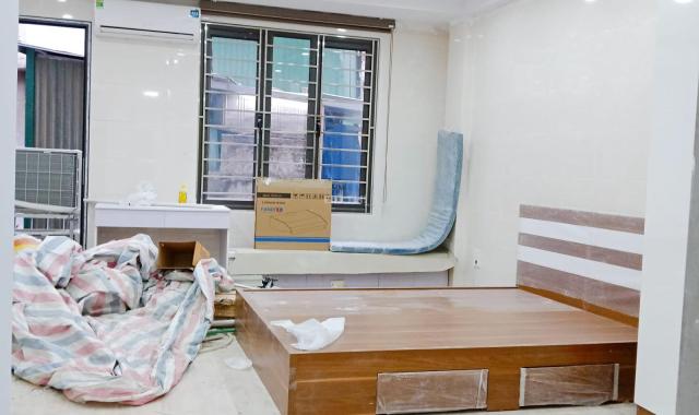 Bán nhà Dịch Vọng Hậu Cầu Giấy 12 phòng thang máy 56m2, 7.85 tỷ