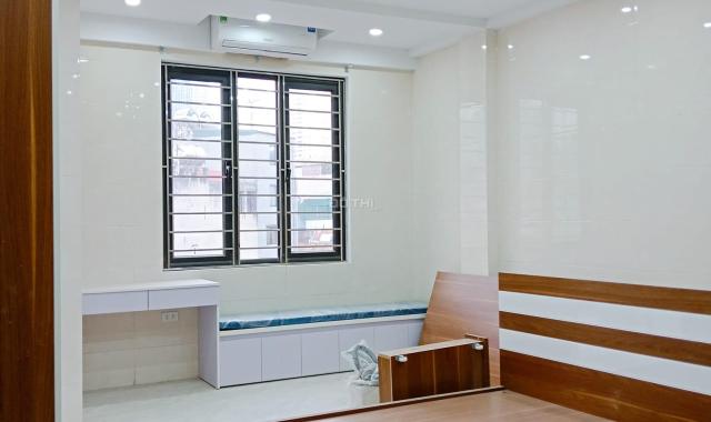 Bán nhà Dịch Vọng Hậu Cầu Giấy 12 phòng thang máy 56m2, 7.85 tỷ