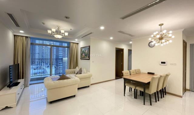 Bán căn hộ Vinhomes Central Park 3PN, 108m2 nội thất cao cấp tầng trung