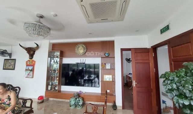 Bán gấp nhà mặt phố Trần Khát Chân Hai Bà Trưng, kinh doanh 200tr/th DT 180m2 7T MT 15m giá 118tỷ