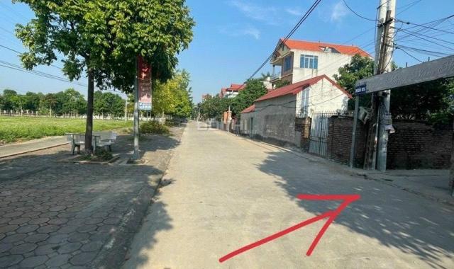 Cần bán 79.9m2 đất thôn Thượng Phúc Bắc Hồng giá 30tr/m2 cạnh công viên