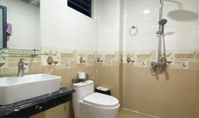 Nhỉnh 3 tỷ nhà Văn Phú 41m2, 5 tầng ô tô đỗ cửa nhà đẹp y hình