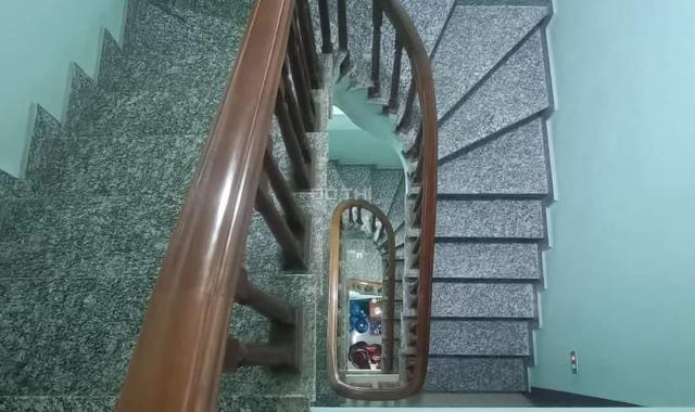 Nhỉnh 12 tỷ nhà mặt phố Hà Cầu 50m2 5 tầng mặt tiền 5m kinh doanh sầm uất