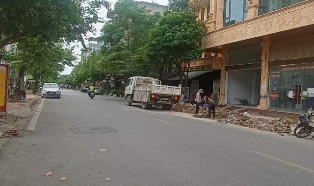 Nhỉnh 12 tỷ nhà mặt phố Hà Cầu 50m2 5 tầng mặt tiền 5m kinh doanh sầm uất