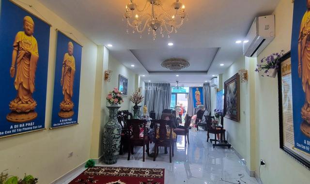 Bán nhà Mặt Phố Phố Vọng, Trung Tâm Quận Hai Bà Trưng, 138m X 7T, Giá 31 tỷ.