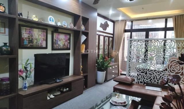 Bán nhà phân lô, Phố Trường Chinh - Quận Đống Đa, 74m X 7 T, GIÁ 13.2 TỶ.