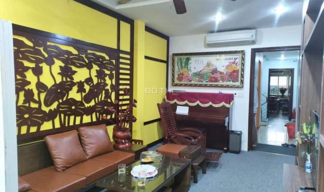 Bán nhà phân lô, Phố Trường Chinh - Quận Đống Đa, 74m X 7 T, GIÁ 13.2 TỶ.
