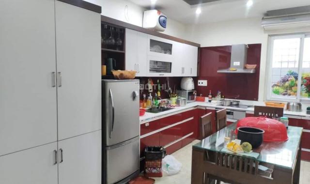Bán nhà phân lô, Phố Trường Chinh - Quận Đống Đa, 74m X 7 T, GIÁ 13.2 TỶ.