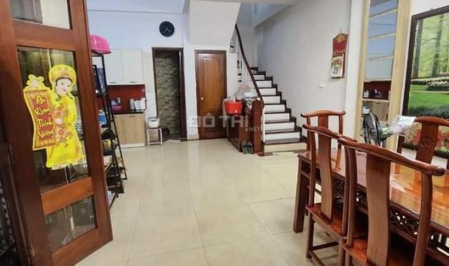 Bán nhà Văn Quán, lô góc, 1 nhà ra phố, dân xây, DT 48m2, 5 tầng, MT 4.5m giá hơn 5 tỷ
