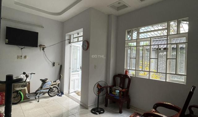 Giảm 1tỷ bán nhà 1T1L Linh Tây gần Phạm Văn Đồng DT 5x12 vuông vức KDC an ninh nhà đẹp vào ở ngay