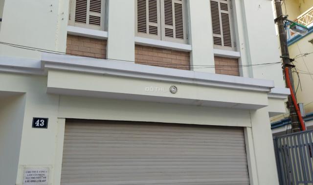 Bán nhà phố Hoàng Cầu, 5 tầng, mặt tiền rộng, ô tô tránh, kinh doanh giá 12.5 tỷ