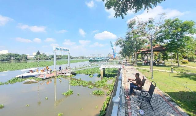 Khách ngộp cần bán nhà phố ven sông The Pearl Riverside - Bến Lức