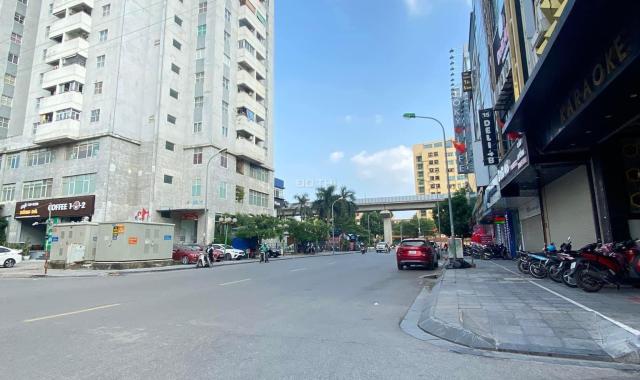 Mặt ngõ kinh doanh - ô tô tránh - đối diện học viện An Ninh. 2 mặt ngõ - thoáng trước sau