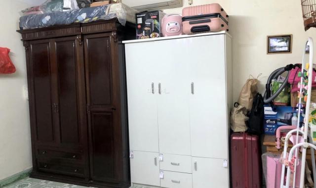 Nhà mặt phố Đồng Nhân kinh doanh phụ tùng ô tô 36m2, MT 4m, giá 11.5 tỷ, 0867195893
