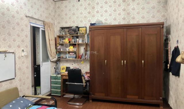 Nhà mặt phố Đồng Nhân kinh doanh phụ tùng ô tô 36m2, MT 4m, giá 11.5 tỷ, 0867195893