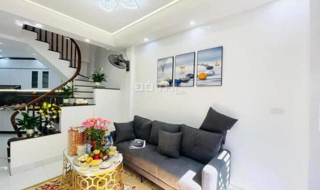 Cần bán gấp nhà Minh Khai, Hòa Bình 7 - DT 37m2 - 3,3 tỷ thương lượng
