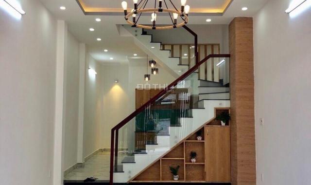 Bán nhà riêng tại đường Lã Xuân Oai, Long Trường, Quận 9, Hồ Chí Minh diện tích 54m2 giá 4.99 tỷ
