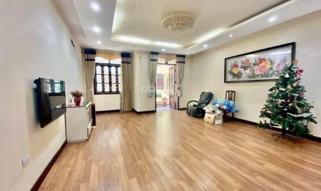 Bán nhà phân lô Nguyễn Thị Định Cầu Giấy 76m2 - MT 4.8m. Ô tô tránh vỉa hè, gần phố kinh doanh đỉnh