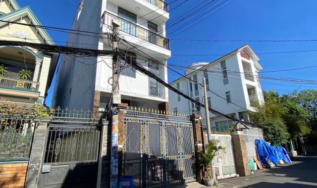 Bán CHDV Trần Não Q2, 160m2, 5 tầng, thu nhập 100tr giá 26 tỷ, có thang máy. 093134579