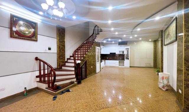 Bán nhà Dương Quảng Hàm quận Cầu Giấy 60m2x5T MT 5.8m gara phố hiếm nhà nhiều lộc nở hậu chỉ 11 tỷ