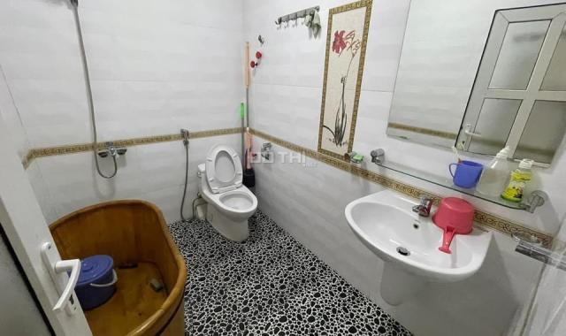 Bán nhà 5 tầng khu đường sông 3 cột 5 vị trí đẹp cách đường bao biển 100 m