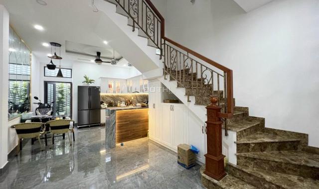 Chính Chủ Bán Nhà Mặt Phố Siêu Đẹp –Quận 2- 90m-5Tầng, TẶNG NỘI THẤT XỊN ĐẸP, Nhỉnh 10Tỷ
