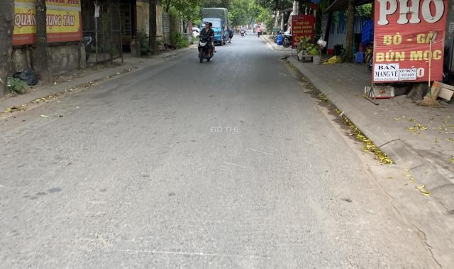 Cho thuê 1 kho mới tại tổ 8 Thạch Bàn, Long Biên . Đường bàn cờ 6m , 2 mặt ngõ.