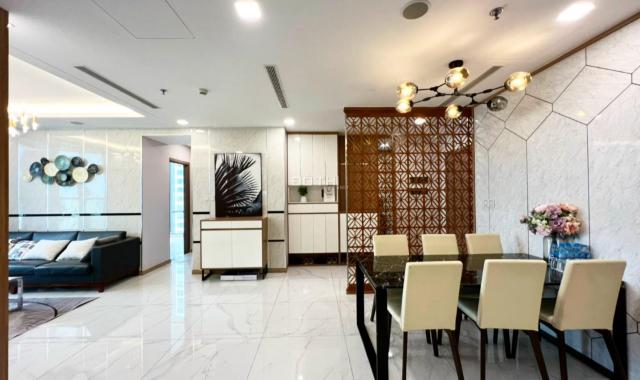 Thuê căn hộ ngắn hạn Vinhomes Central Park Quận Bình Thạnh TPHCM